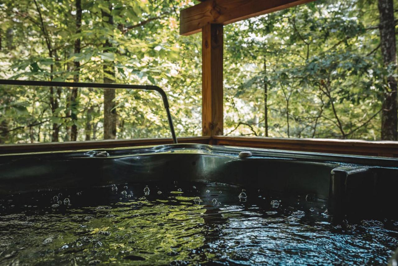 Deer Run Cabin At 36 North - Hot Tub Purlear Exterior foto