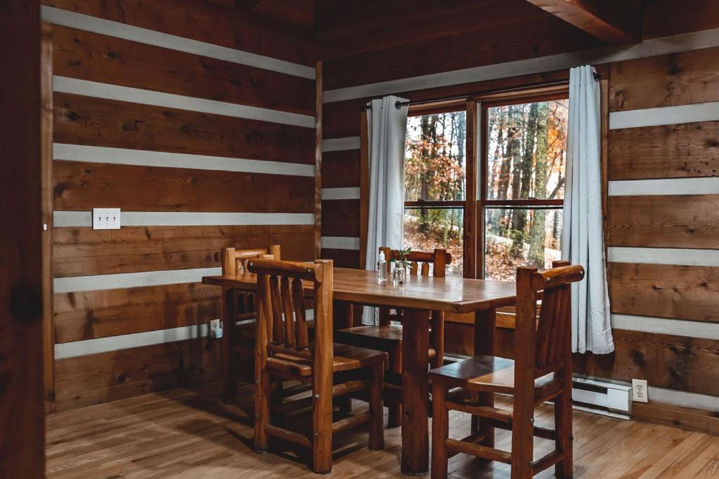 Deer Run Cabin At 36 North - Hot Tub Purlear Exterior foto